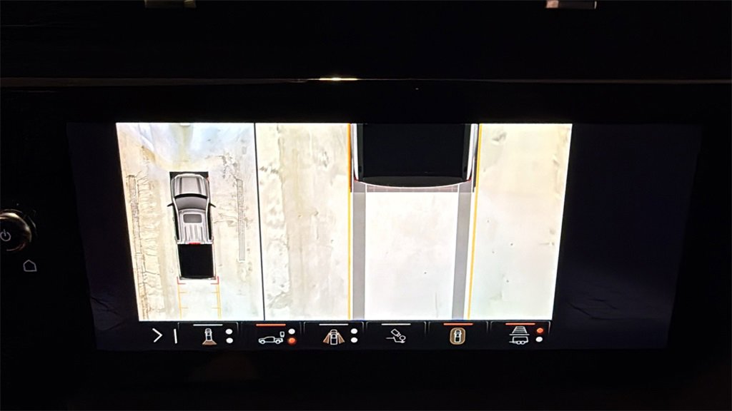 Used 2024 GMC Sierra 1500 AT4 w/ Technology Package image 41