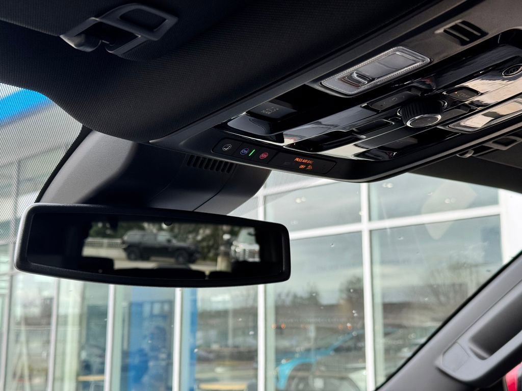 New 2026 GMC Yukon XL Denali w/ Sun & Power Step Package AWD/4WD image 62