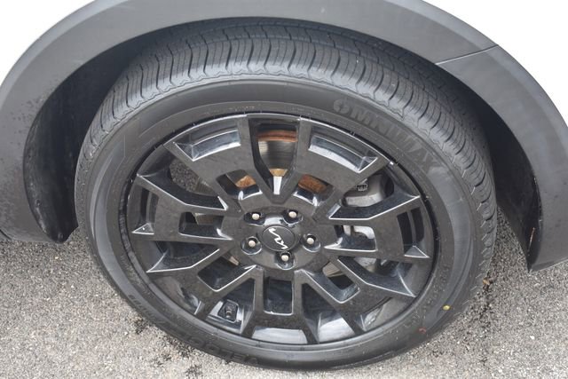 Used 2022 Kia Telluride EX w/ EX Premium Package AWD/4WD image 11
