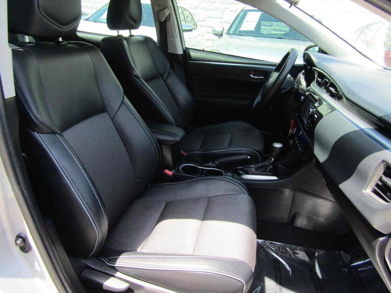 Used 2015 Toyota Corolla S FWD image 11
