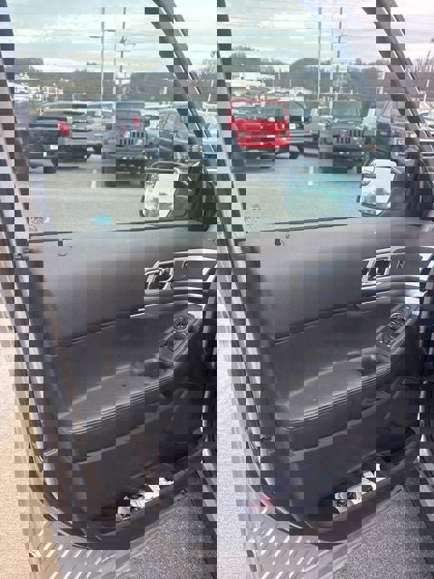 Used 2013 Ford Explorer XLT image 57