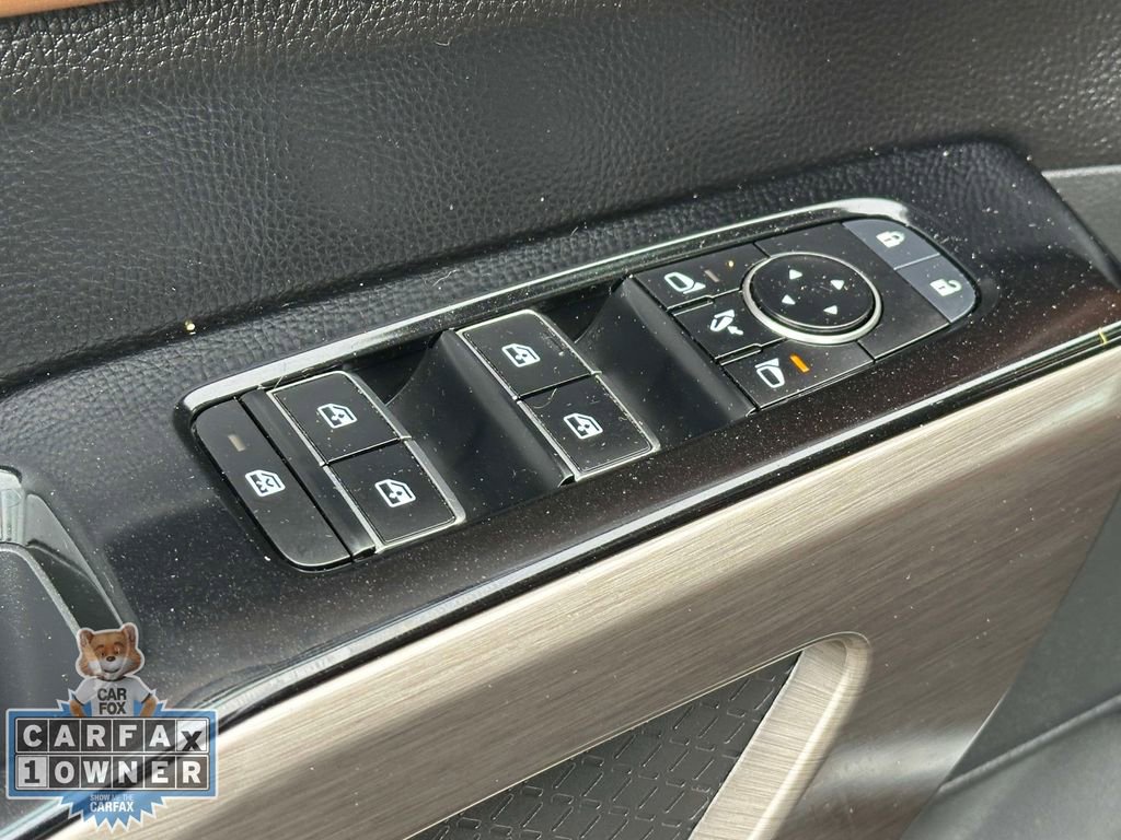 Used 2023 Nissan Pathfinder Platinum w/ Black Appearance Package AWD/4WD image 21