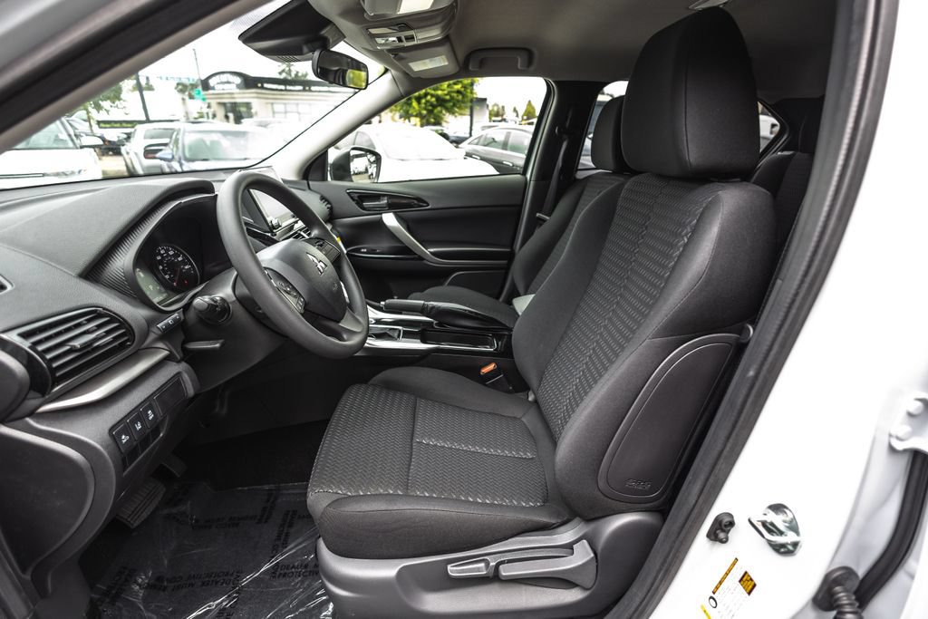 New 2026 Mitsubishi Eclipse Cross LE AWD/4WD image 17