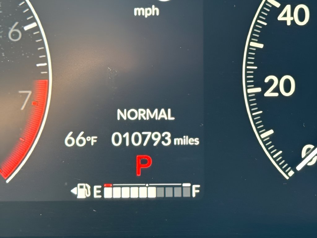 Used 2025 Honda HR-V LX image 21