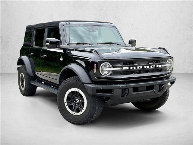 Used 2023 Ford Bronco Outer Banks w/ Sasquatch Package AWD/4WD image 11
