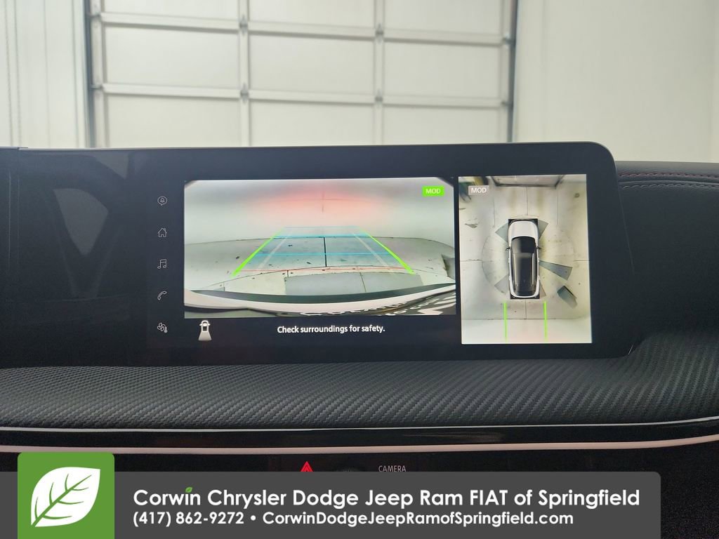 Used 2025 Nissan Kicks SR w/ Illumination Package image 24