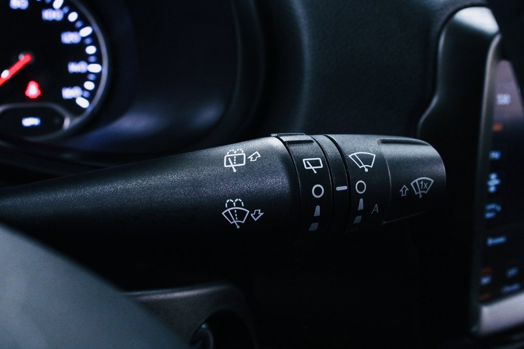 Used 2023 Jeep Renegade Trailhawk image 23