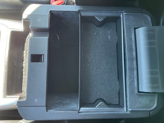 Used 2022 Ford Explorer Limited w/ Equipment Group 301A image 27