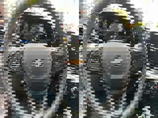 New 2026 Chevrolet Trax LT image 16