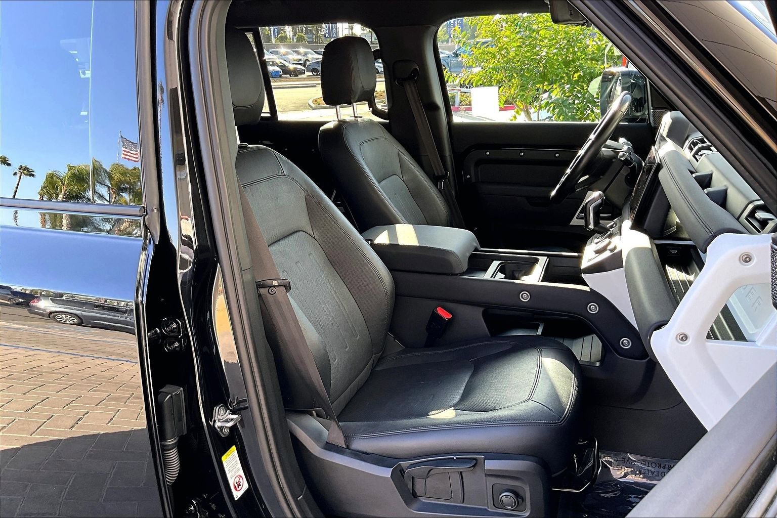 Certified 2022 Land Rover Defender 110 S AWD/4WD image 7