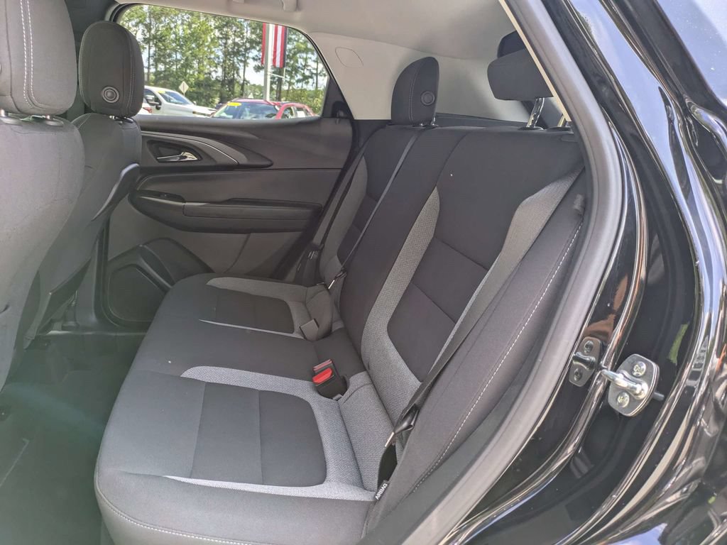 Used 2026 Chevrolet TrailBlazer LT FWD image 14