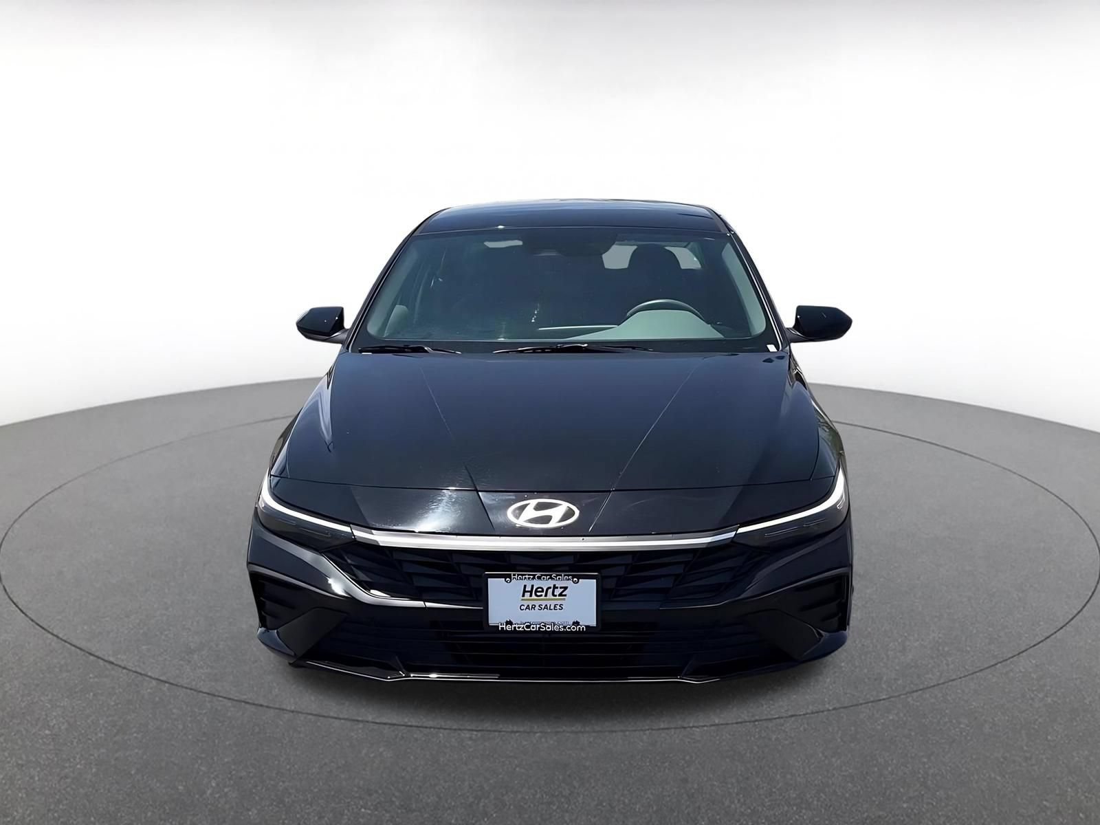 Used 2026 Hyundai Elantra Sport FWD image 4