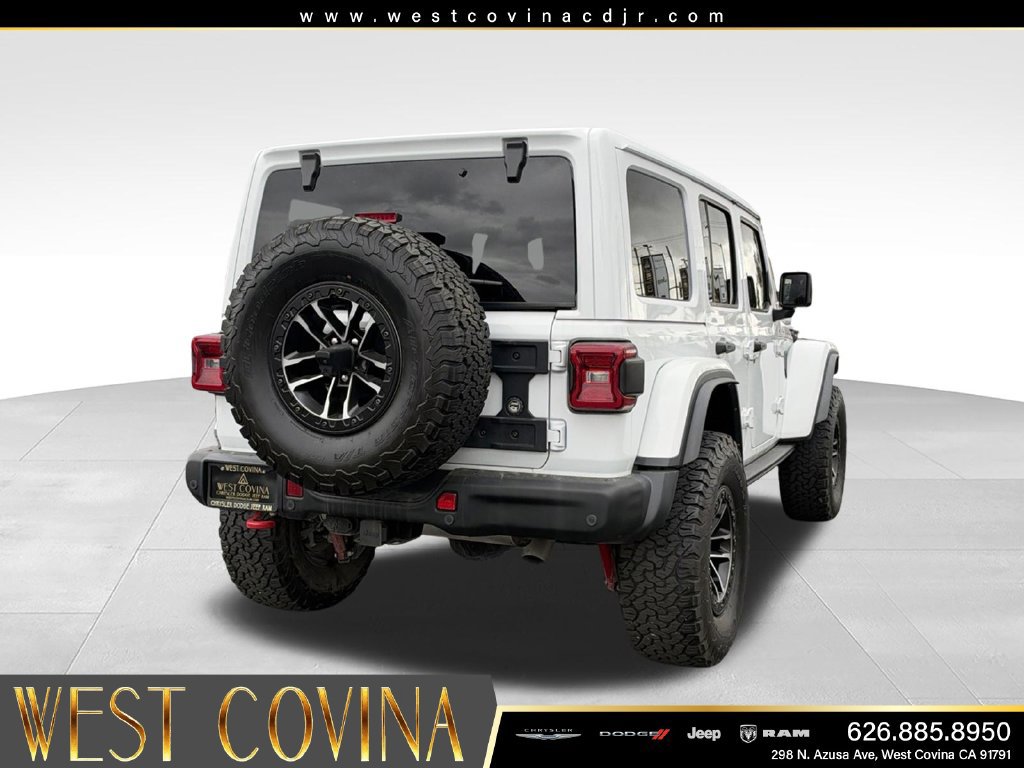 Used 2024 Jeep Wrangler Unlimited Rubicon AWD/4WD image 10