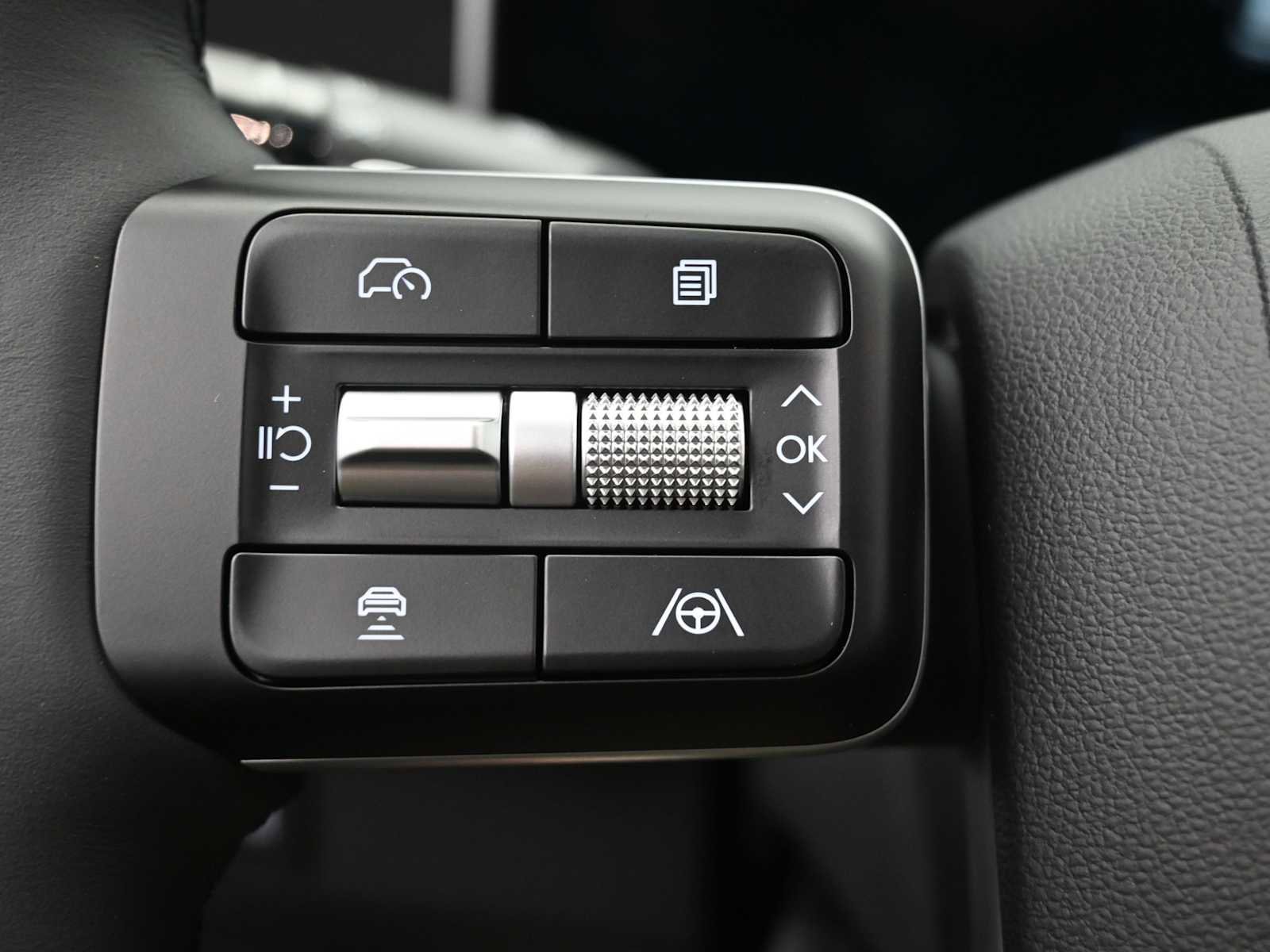 New 2026 Hyundai Santa Fe SEL image 16