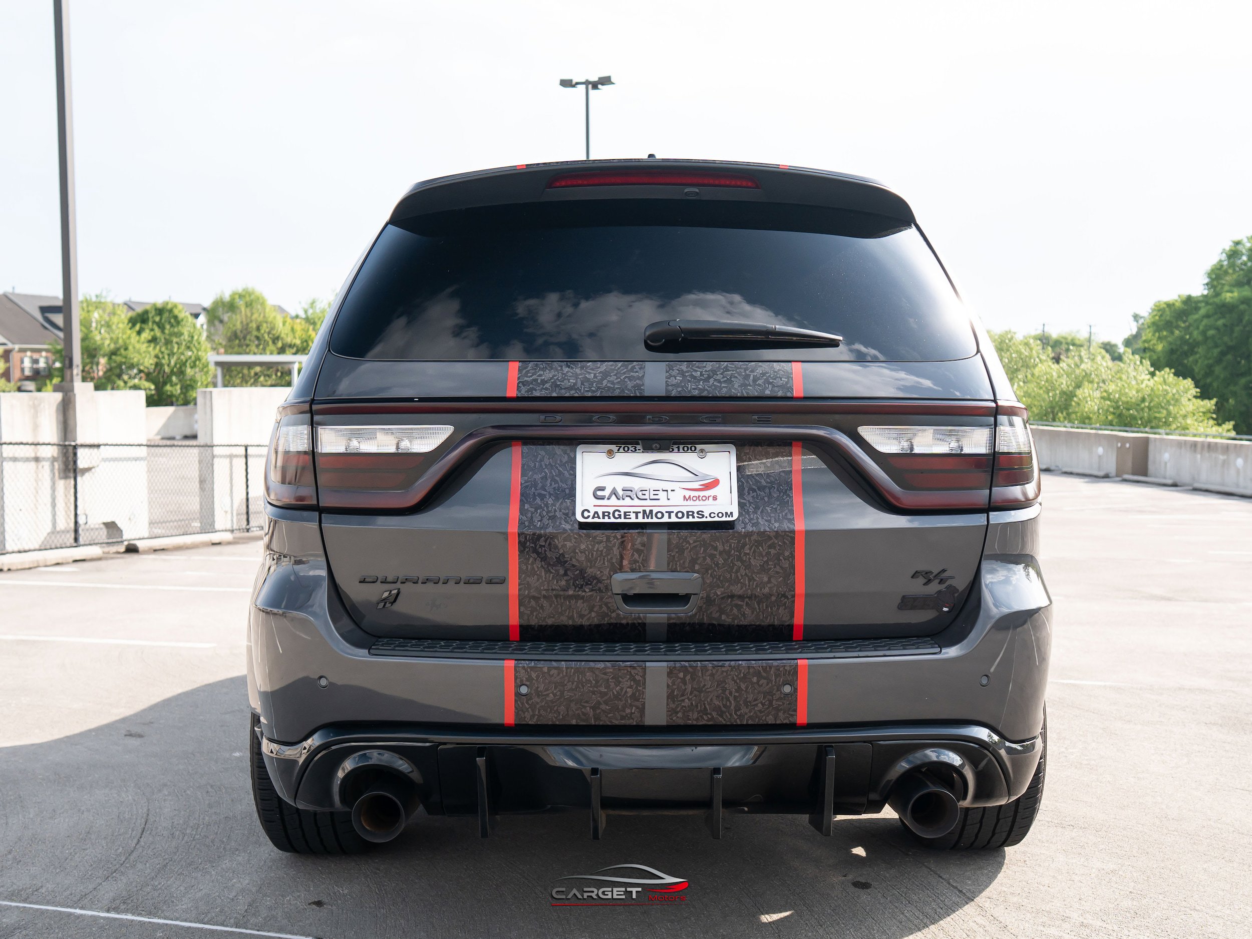 Used 2023 Dodge Durango R/T w/ Blacktop Package RWD image 2