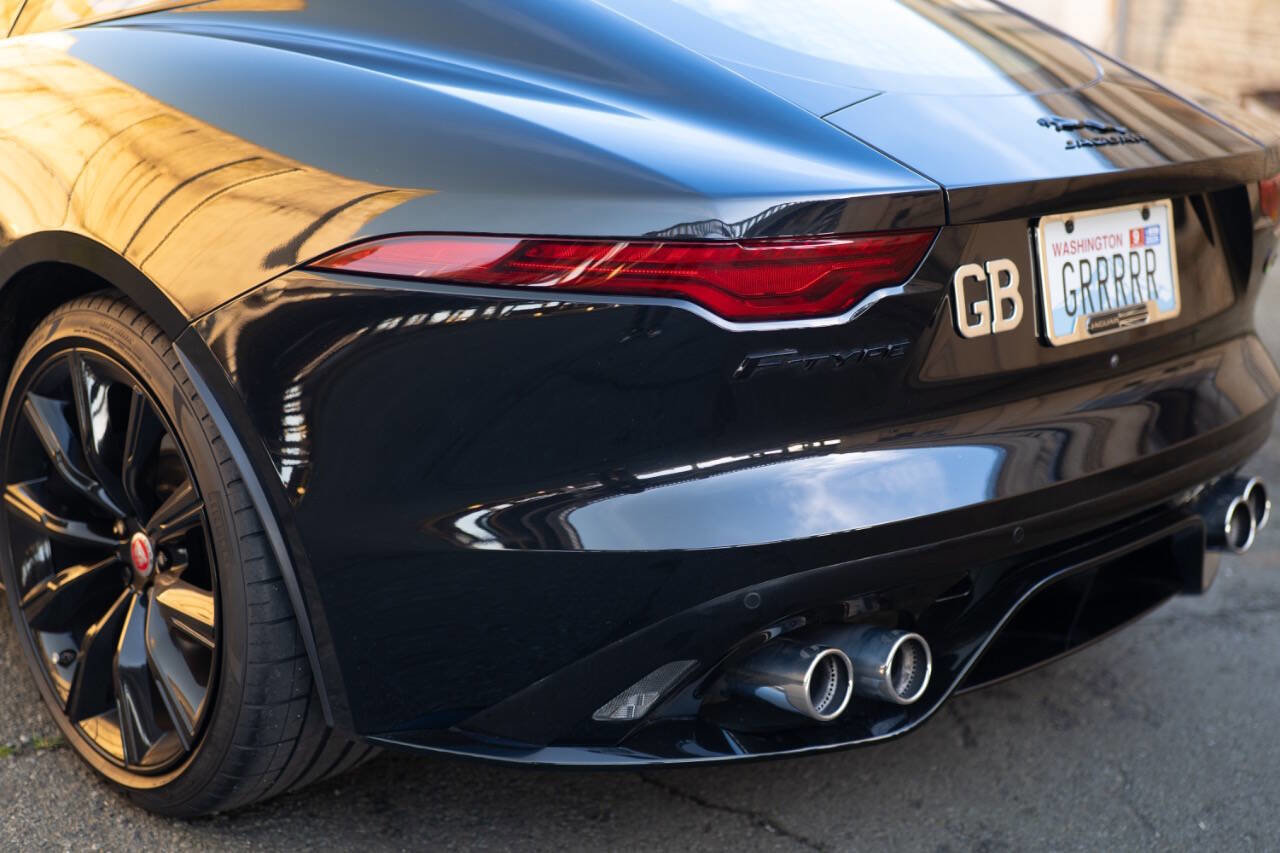 Used 2021 Jaguar F-TYPE R image 32