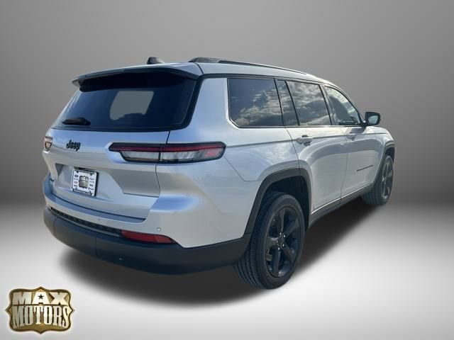 Used 2024 Jeep Grand Cherokee L Altitude image 8