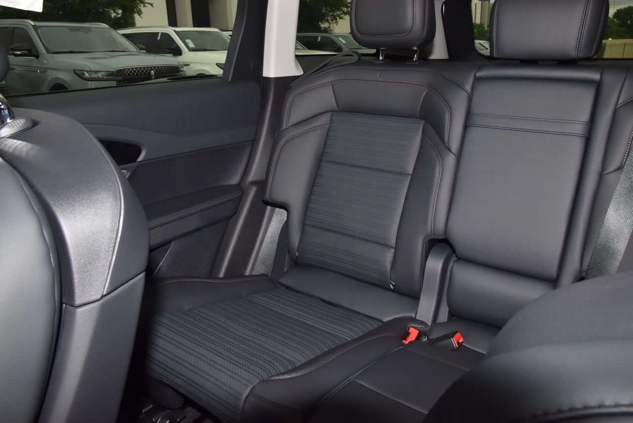 New 2026 Lincoln Nautilus Reserve AWD/4WD image 26