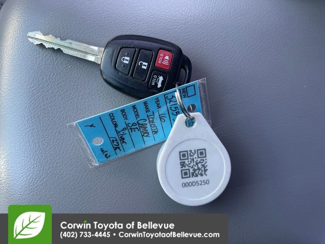 Used 2016 Toyota Camry SE FWD image 16