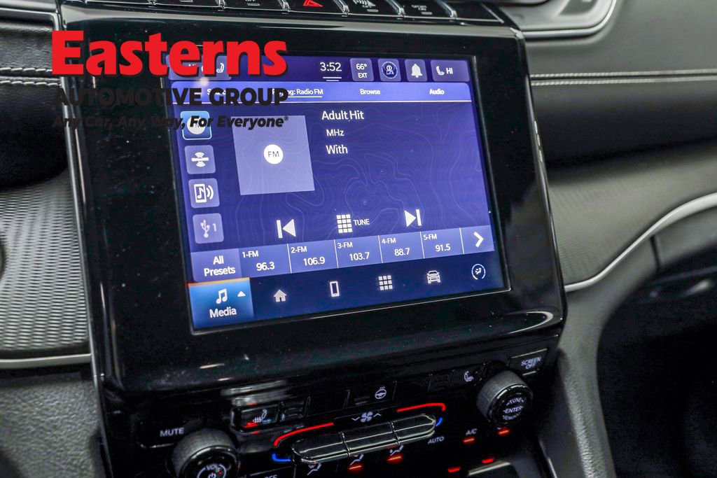 Used 2023 Jeep Grand Cherokee L Laredo image 20