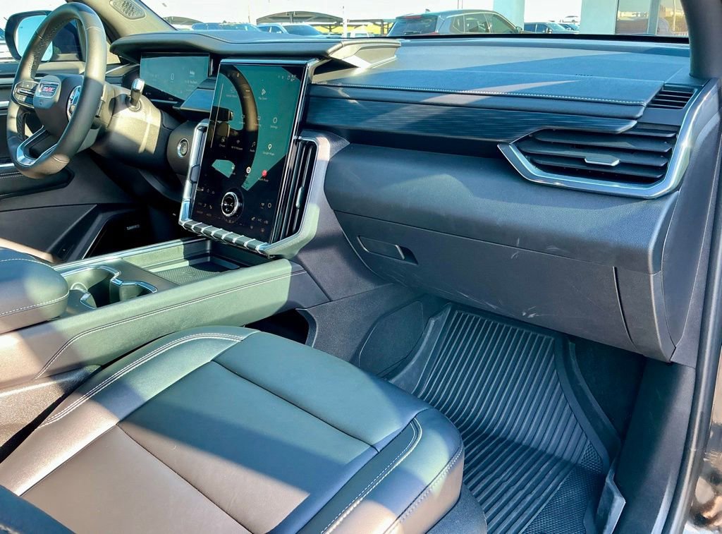 Used 2026 GMC Acadia Elevation w/ Black Edition FWD image 23