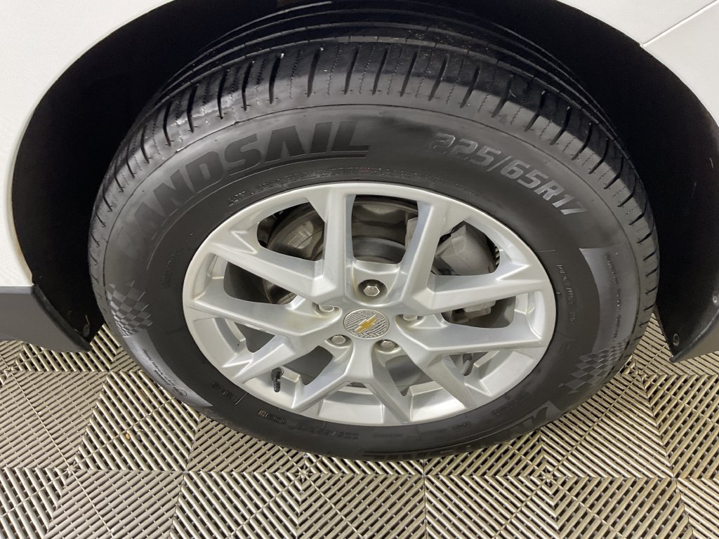 Used 2024 Chevrolet Equinox LT AWD/4WD image 11