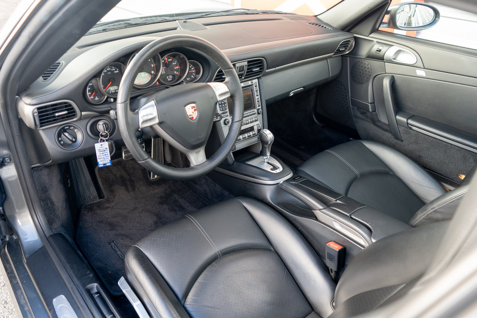 Used 2007 Porsche 911 Carrera RWD image 9