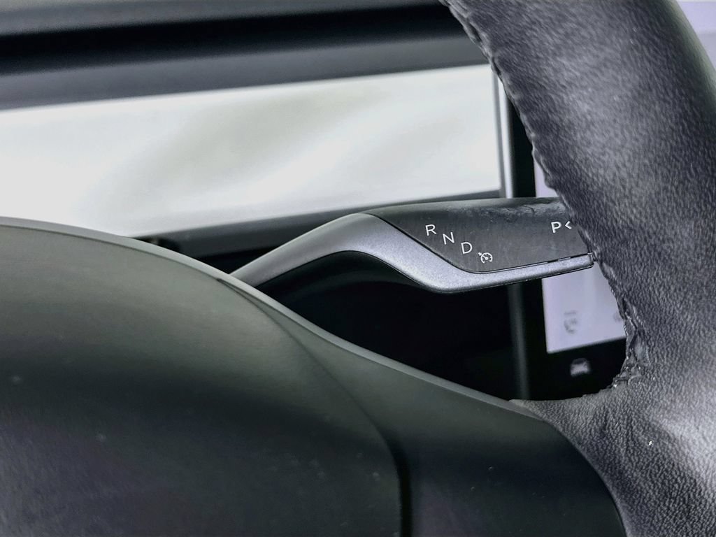 Used 2022 Tesla Model Y Performance AWD/4WD image 21