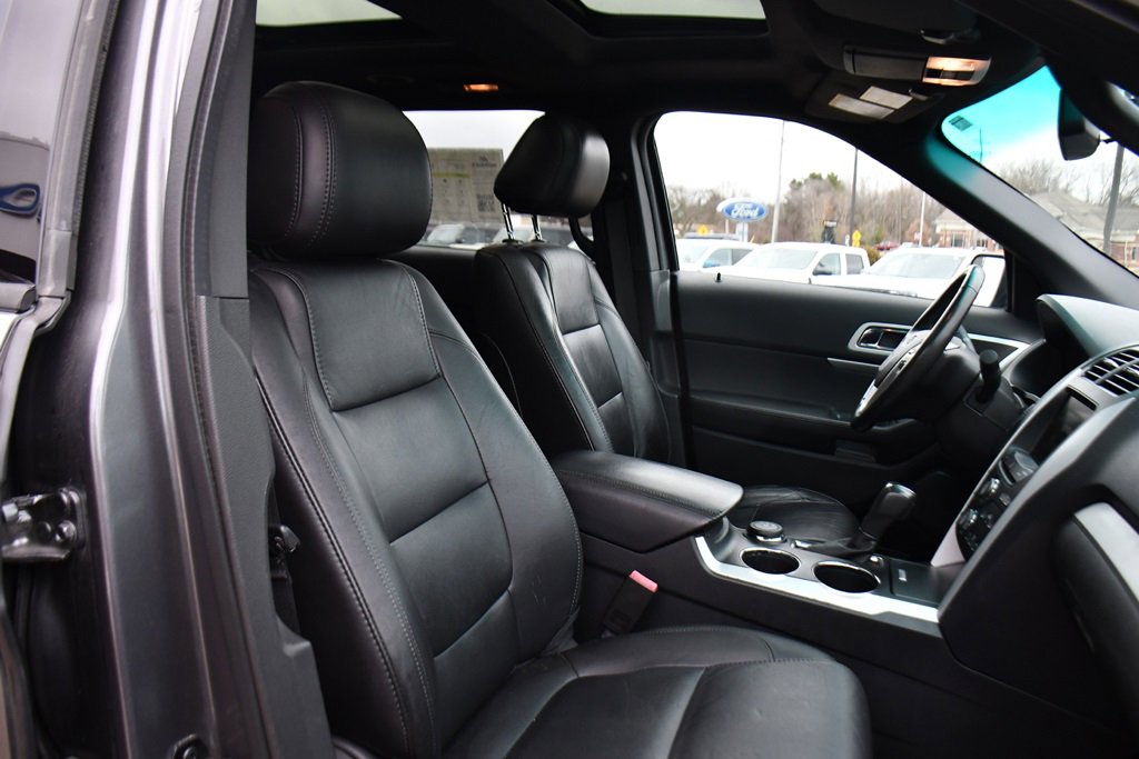Used 2013 Ford Explorer XLT image 16