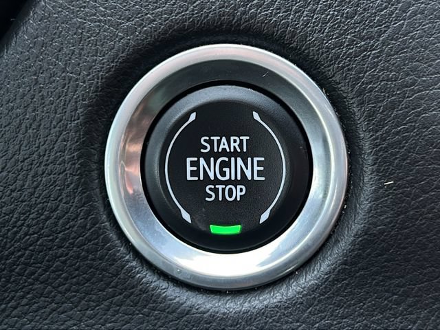 Used 2023 Cadillac XT4 Premium Luxury AWD/4WD image 27