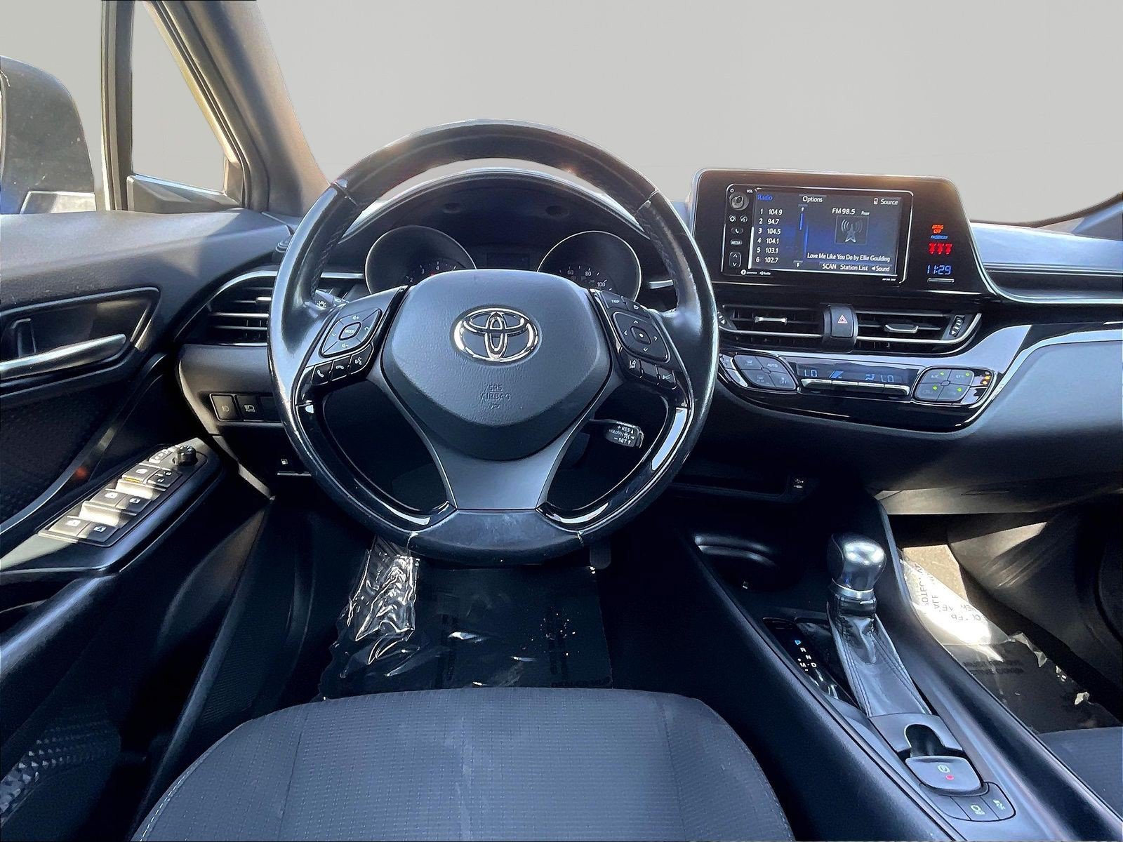 Used 2018 Toyota C-HR XLE FWD image 8