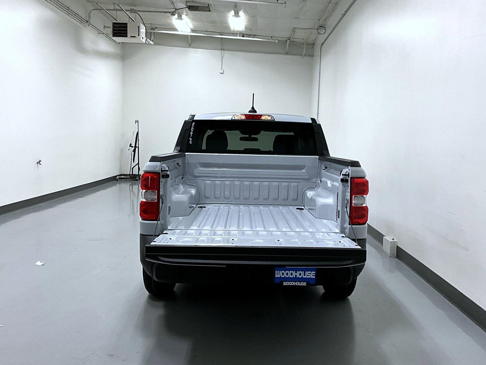 New 2025 Ford Maverick XLT image 13