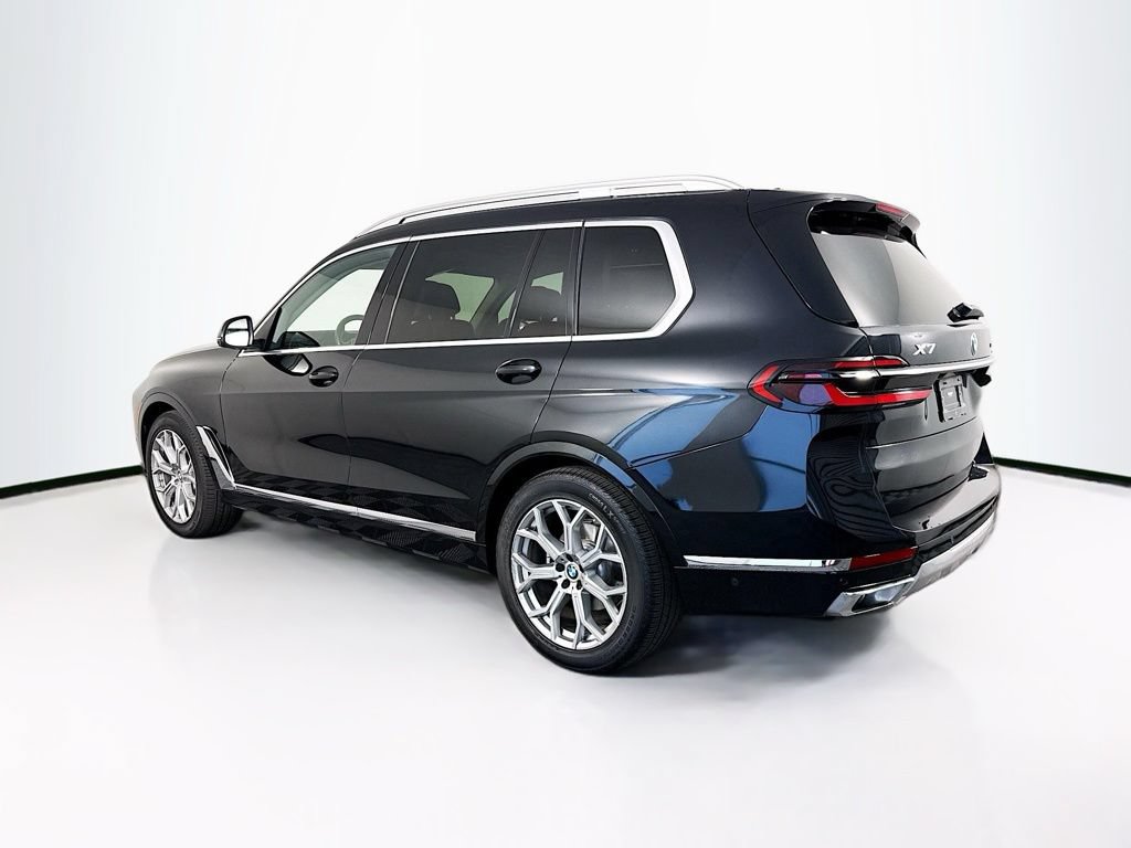 Used 2023 BMW X7 xDrive40i AWD/4WD image 2