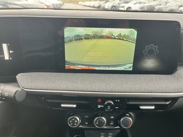 Certified 2025 Nissan Kicks SV image 19