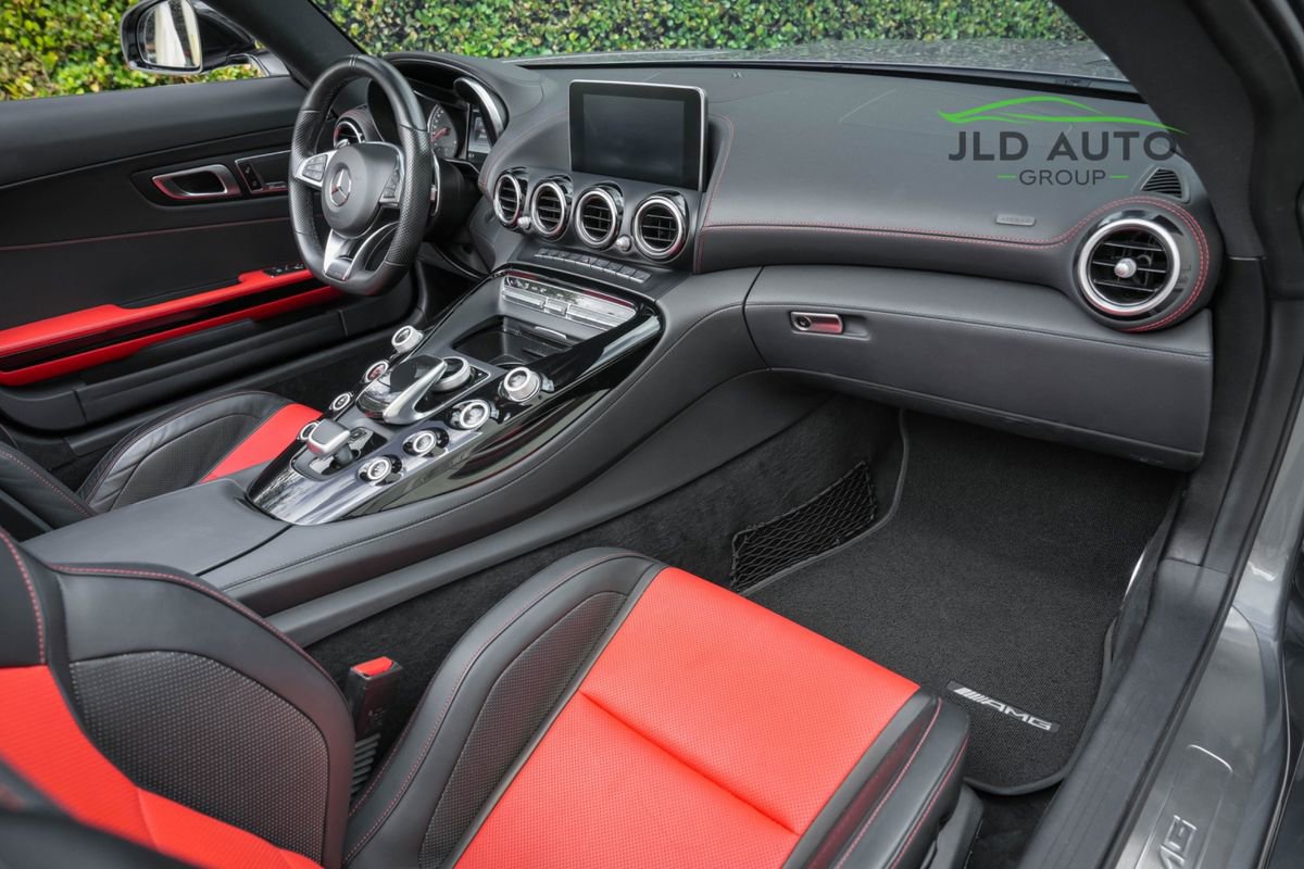Used 2019 Mercedes-Benz AMG GT Roadster image 15