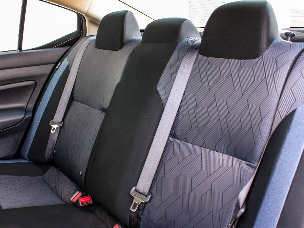 Used 2025 Nissan Versa SV FWD image 32
