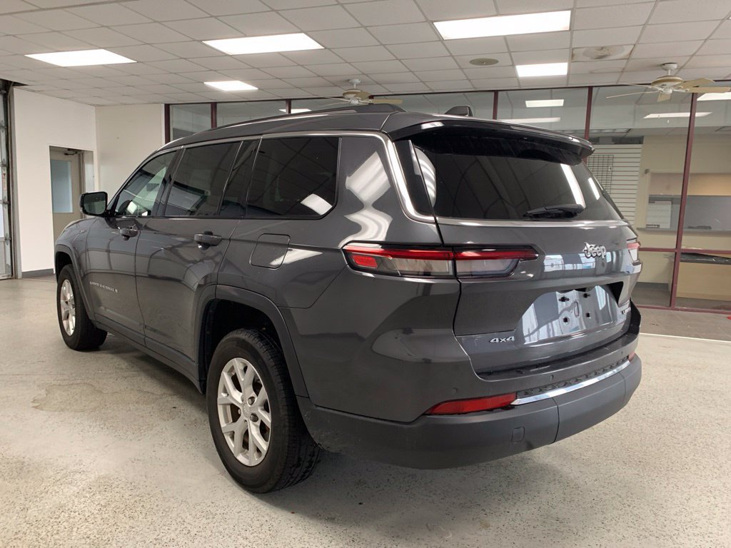 Used 2023 Jeep Grand Cherokee L Limited AWD/4WD image 3