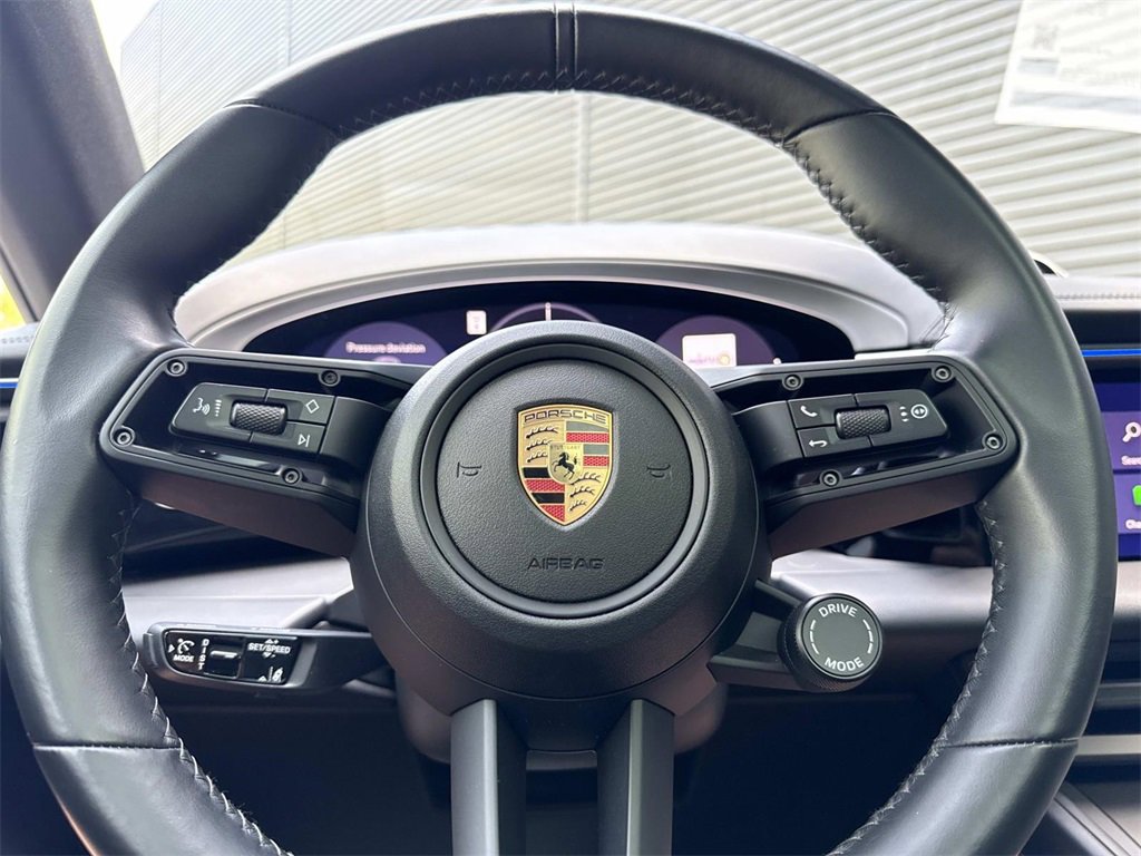 Used 2024 Porsche Macan 4 Electric image 11