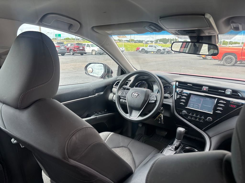 Used 2019 Toyota Camry LE FWD image 35