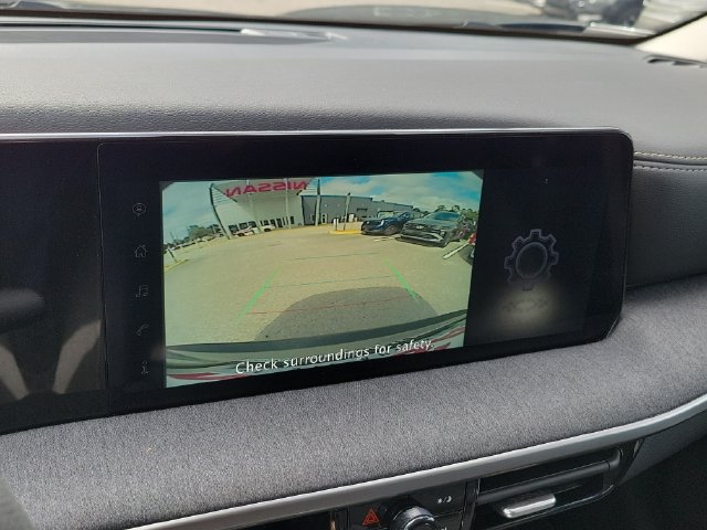 Certified 2025 Nissan Kicks SV FWD image 26