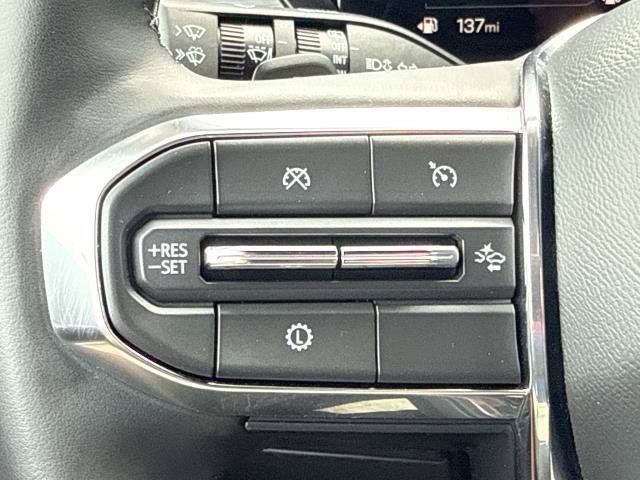 Used 2025 GMC Acadia Elevation FWD image 12
