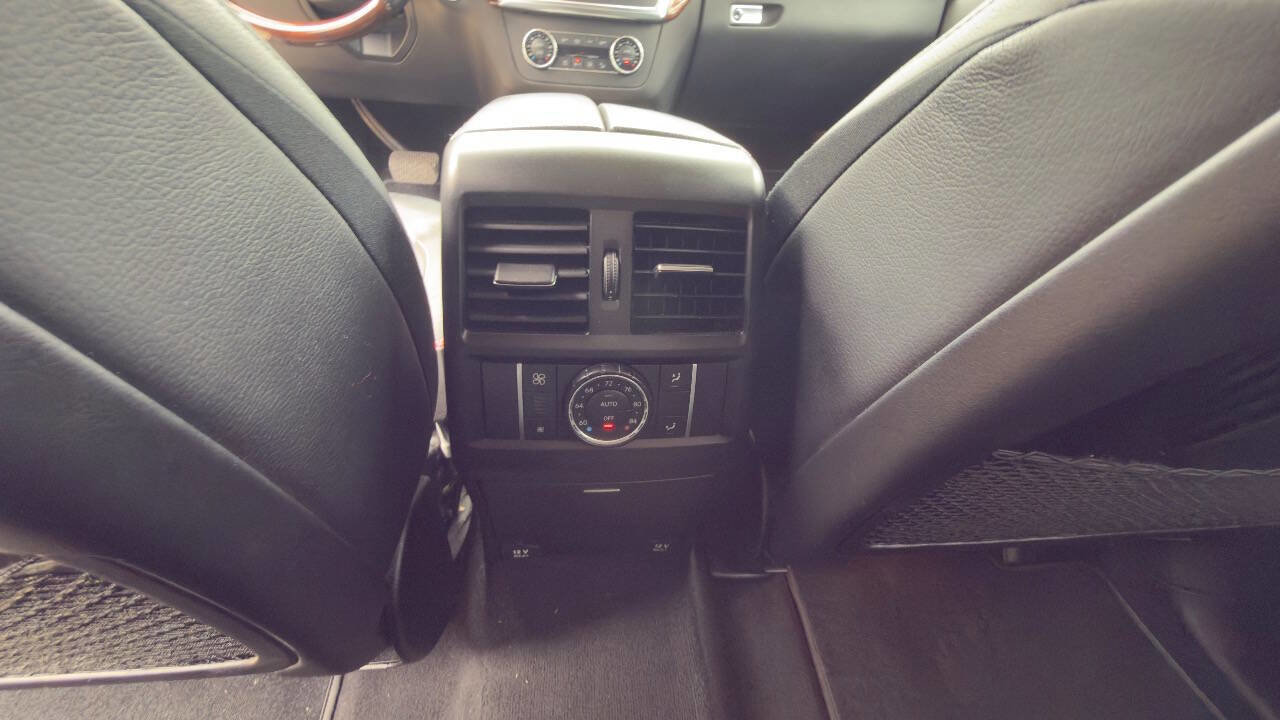 Used 2014 Mercedes-Benz GL 550 4MATIC image 40