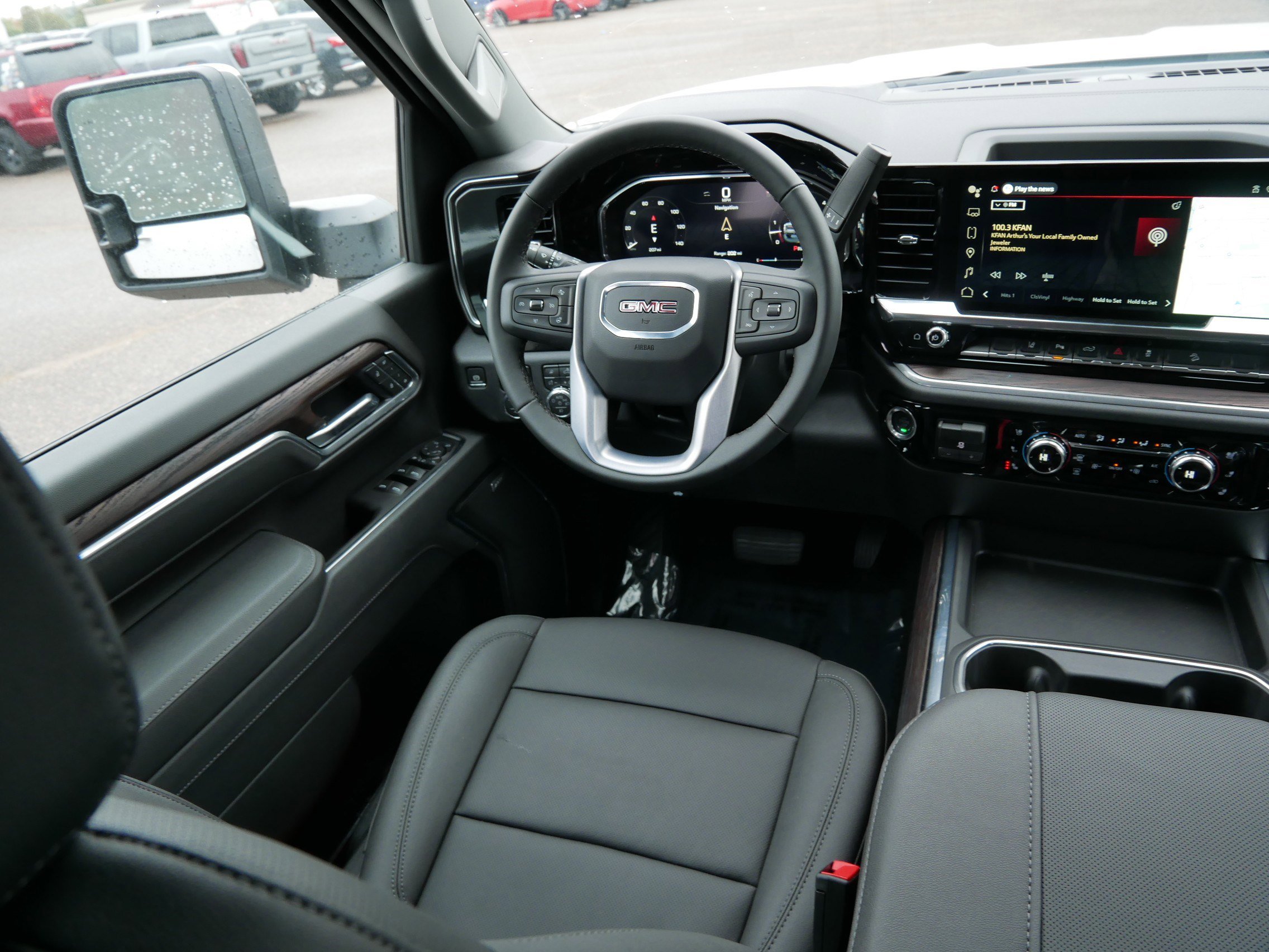 New 2026 GMC Sierra 2500 SLT w/ SLT Premium Package image 13