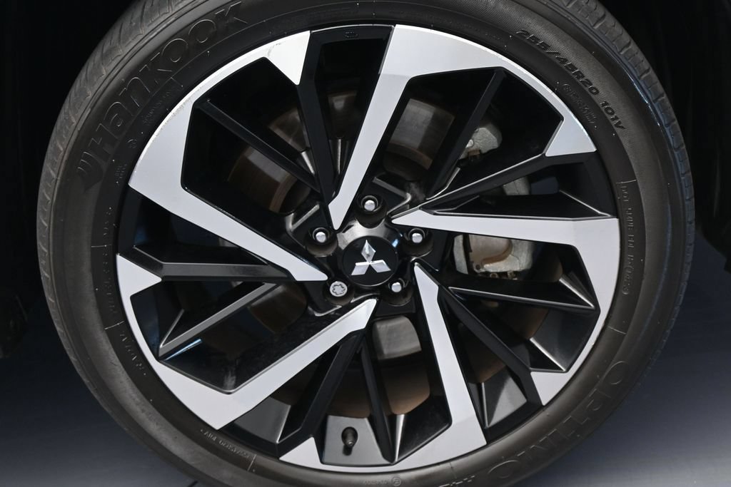 Used 2024 Mitsubishi Outlander SEL FWD image 46