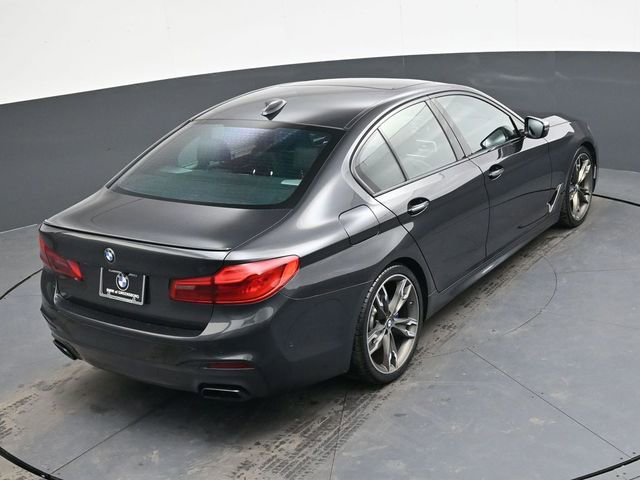 Used 2018 BMW M550i xDrive image 23