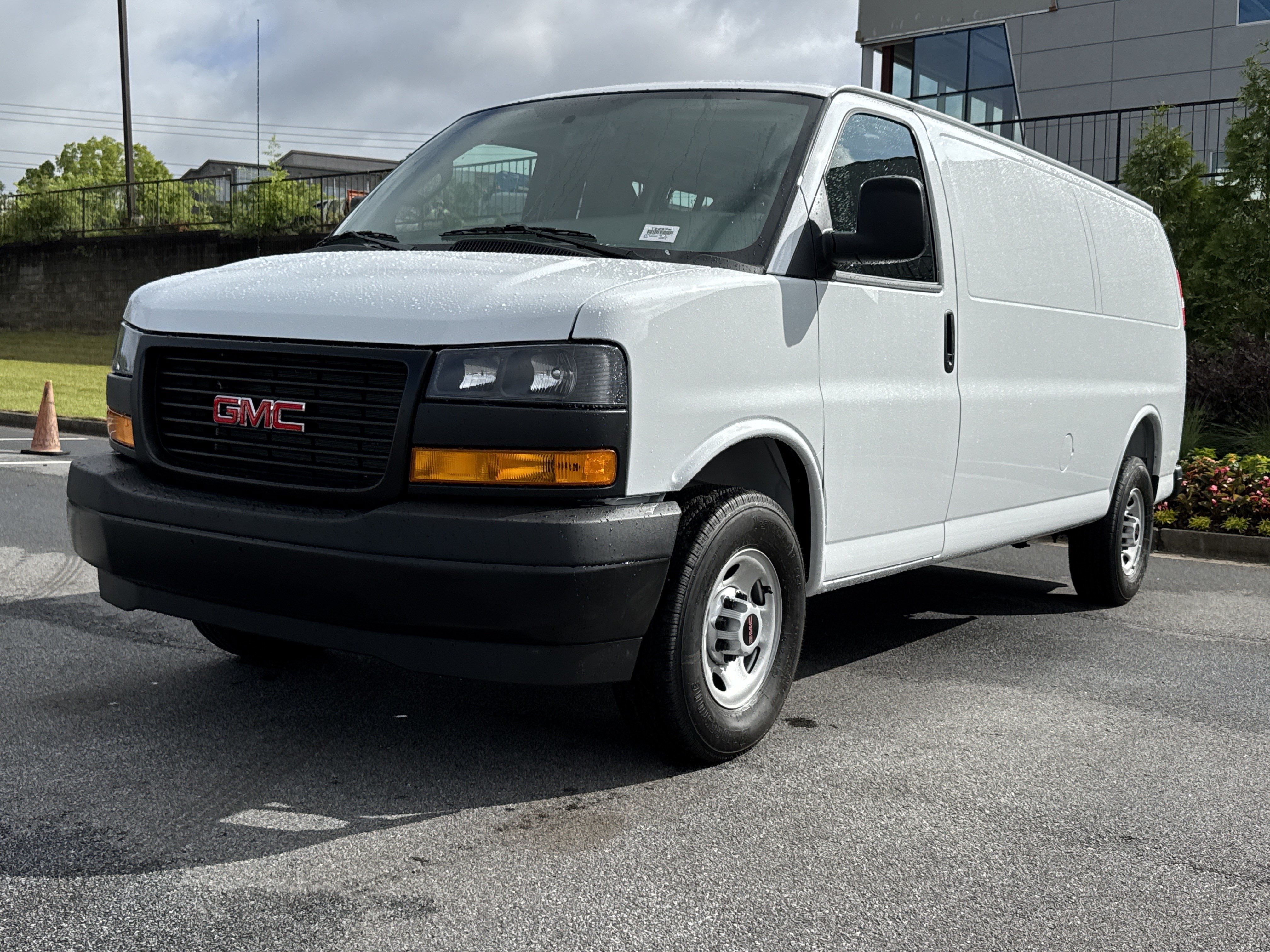 New 2026 GMC Savana 3500 Extended w/ Driver Convenience Package RWD image 5