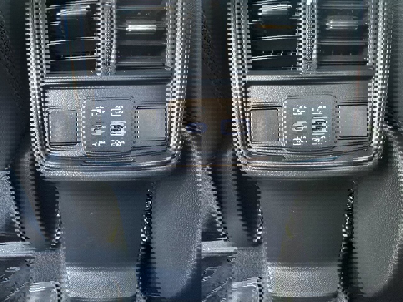 Used 2025 Subaru Forester Limited image 22