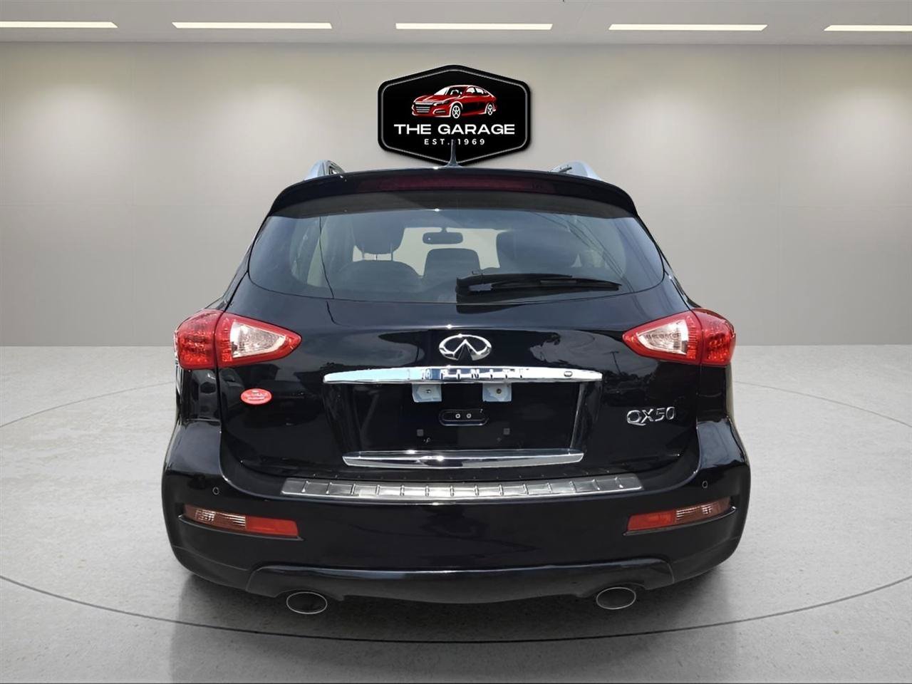 Used 2017 INFINITI QX50 AWD w/ Premium Plus Package image 5