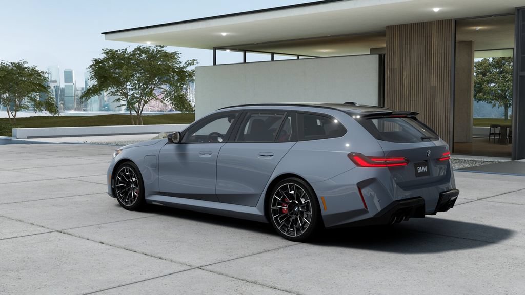 New 2027 BMW M5 Touring AWD/4WD image 28