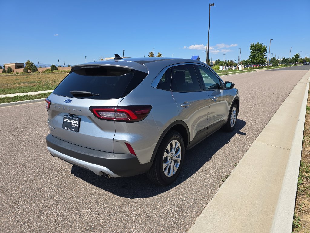 Used 2023 Ford Escape Active image 5